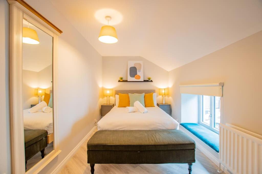 Cosy Retreat In The City Centre ゴールウェイ エクステリア 写真