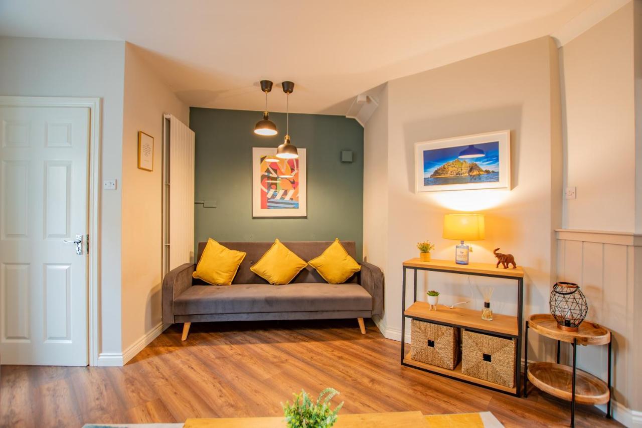 Cosy Retreat In The City Centre ゴールウェイ エクステリア 写真