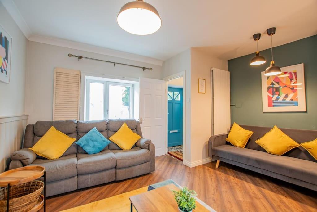 Cosy Retreat In The City Centre ゴールウェイ エクステリア 写真