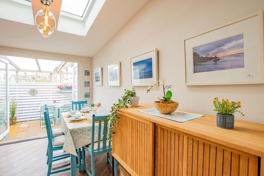 Cosy Retreat In The City Centre ゴールウェイ エクステリア 写真
