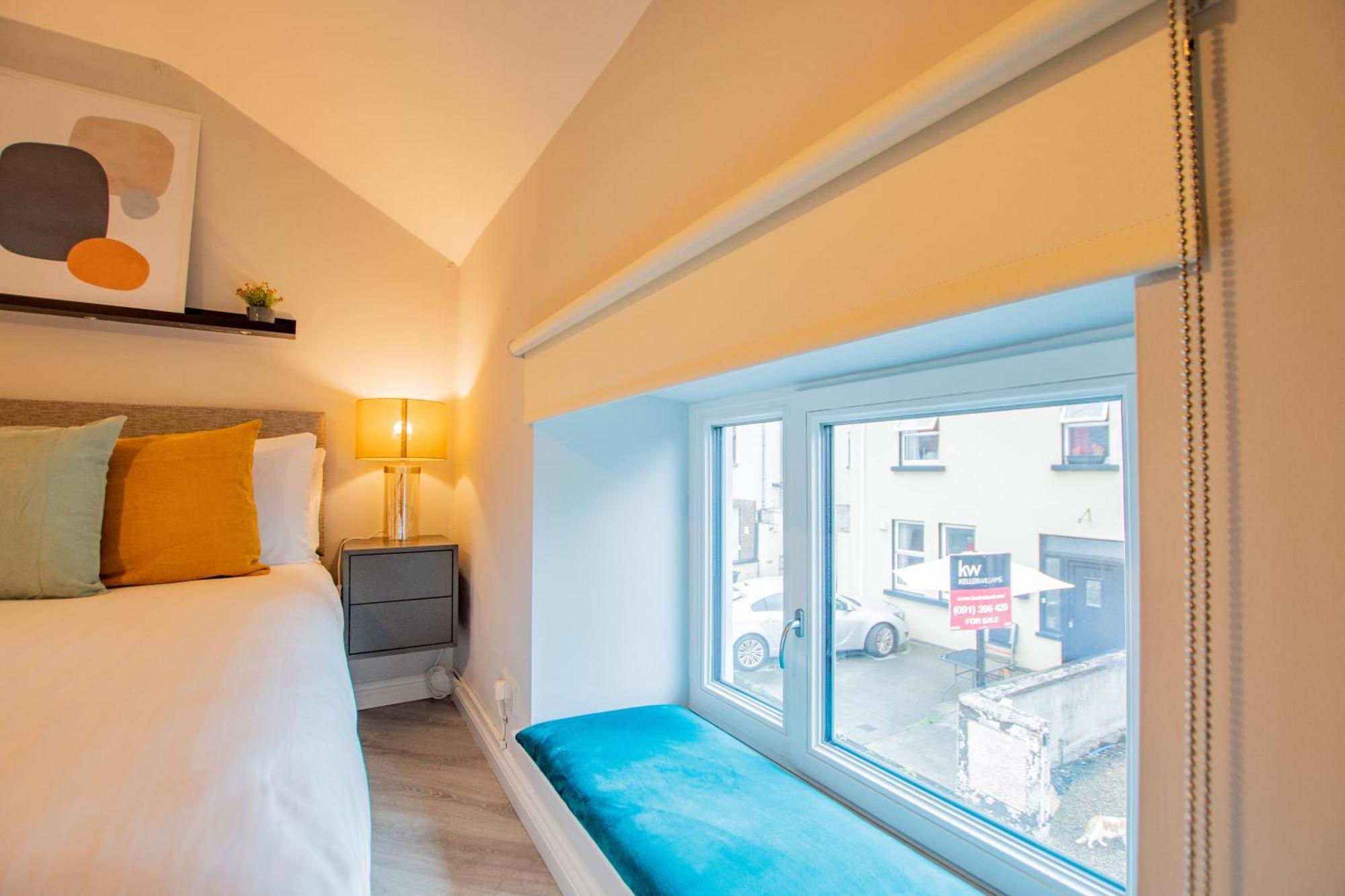 Cosy Retreat In The City Centre ゴールウェイ エクステリア 写真